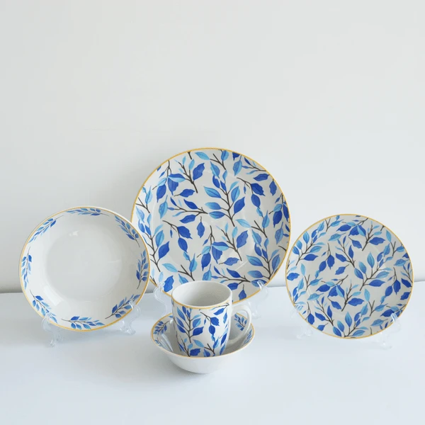 ชุดจานชามโบนไชน่า Blue Leaf Golden Rim